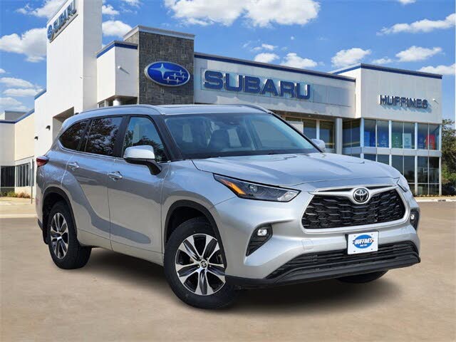 2023 Toyota Highlander XLE FWD