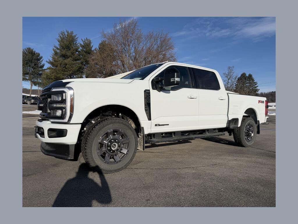 2024 Ford F-250 Super Duty Lariat Crew Cab 4WD
