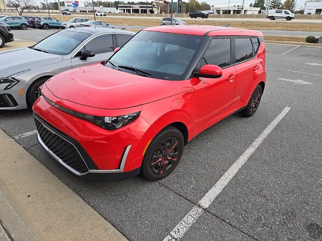 2024 Kia Soul LX FWD