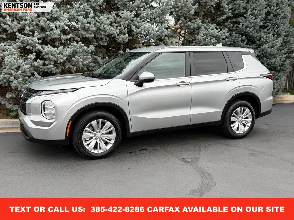 2025 Mitsubishi Outlander ES FWD