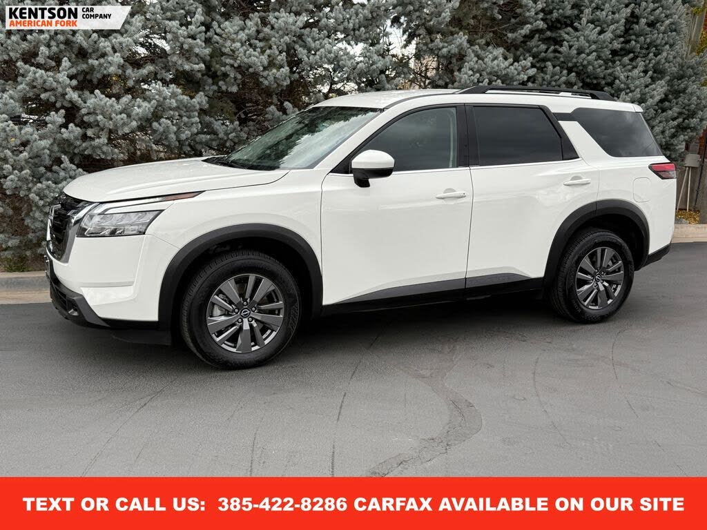 2025 Nissan Pathfinder SV 4WD