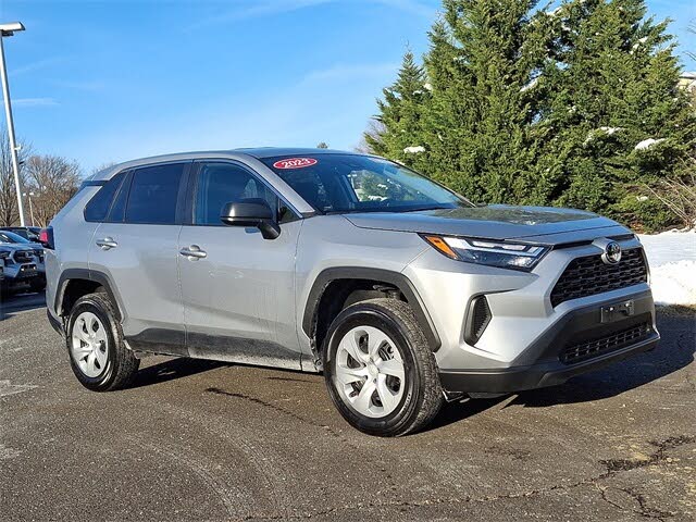 2025 Toyota RAV4 LE AWD