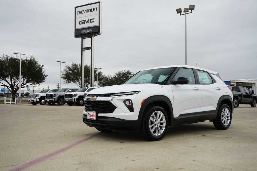 2026 Chevrolet Trailblazer LS FWD