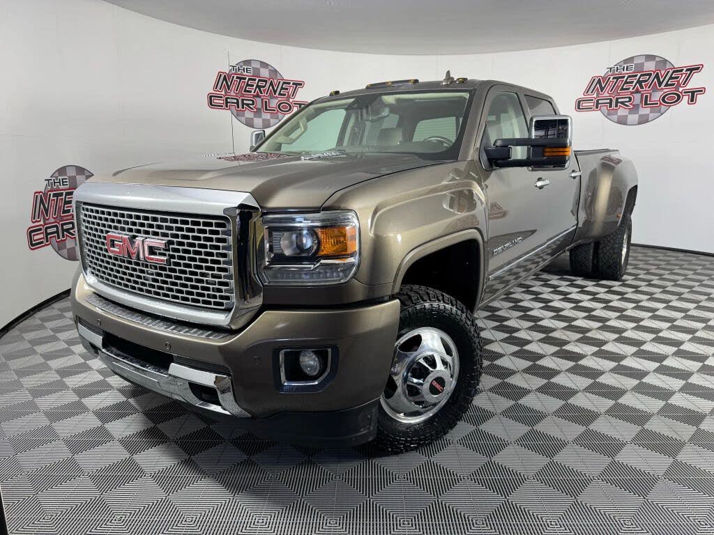 2015 GMC Sierra 3500HD Denali Crew Cab LB DRW 4WD