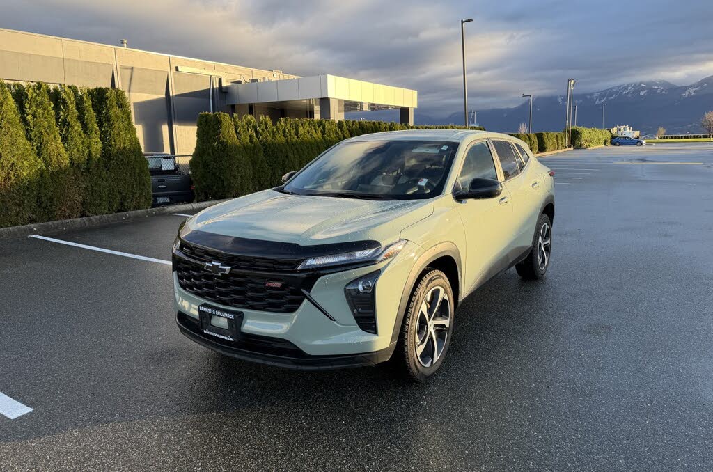 2024 Chevrolet Trax RS with 1RS FWD