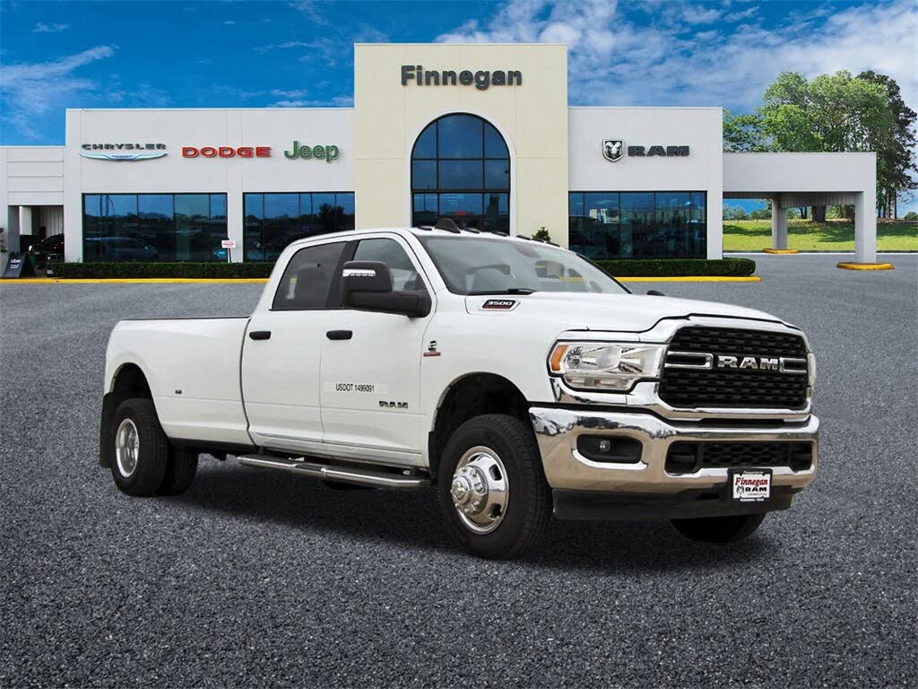 2024 RAM 3500 Big Horn Crew Cab LB DRW 4WD