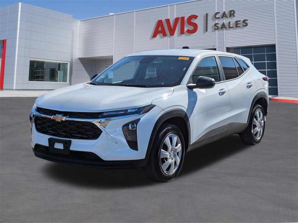 2025 Chevrolet Trax LS FWD