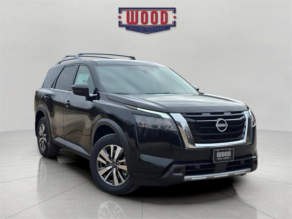 2025 Nissan Pathfinder SL 4WD
