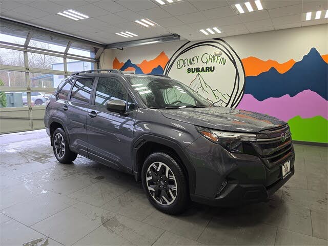 2025 Subaru Forester Premium Crossover AWD