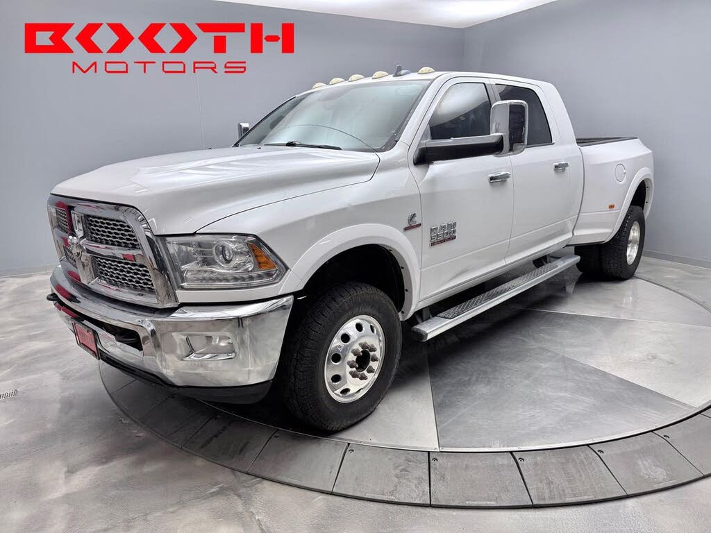2015 RAM 3500 Laramie Mega Cab DRW 4WD