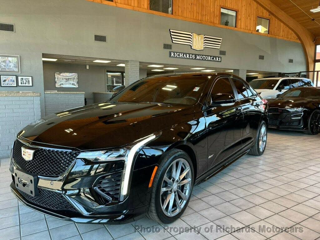 2025 Cadillac CT4 V-Series AWD