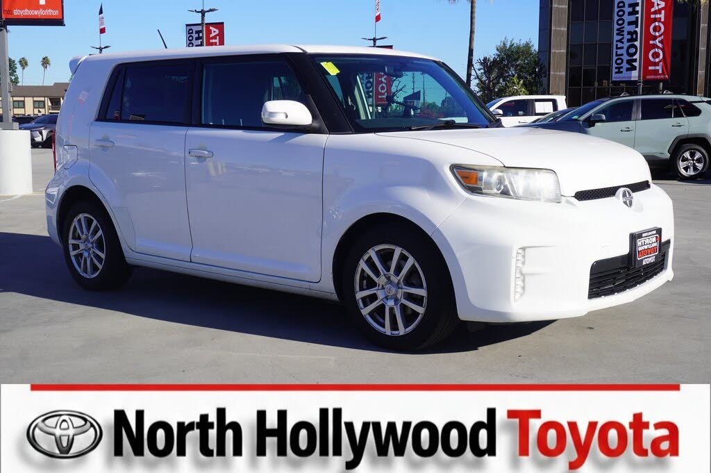 2015 Scion xB Base