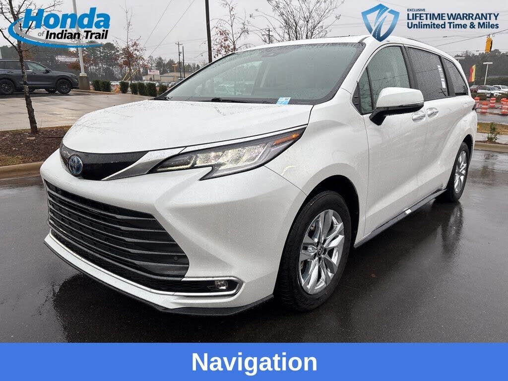 2025 Toyota Sienna Limited 7-Passenger AWD