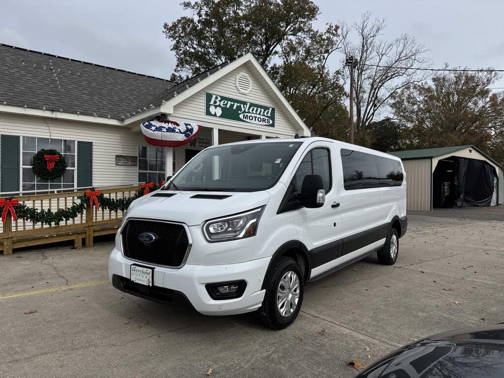 2023 Ford Transit Passenger 350 XL Low Roof LB RWD