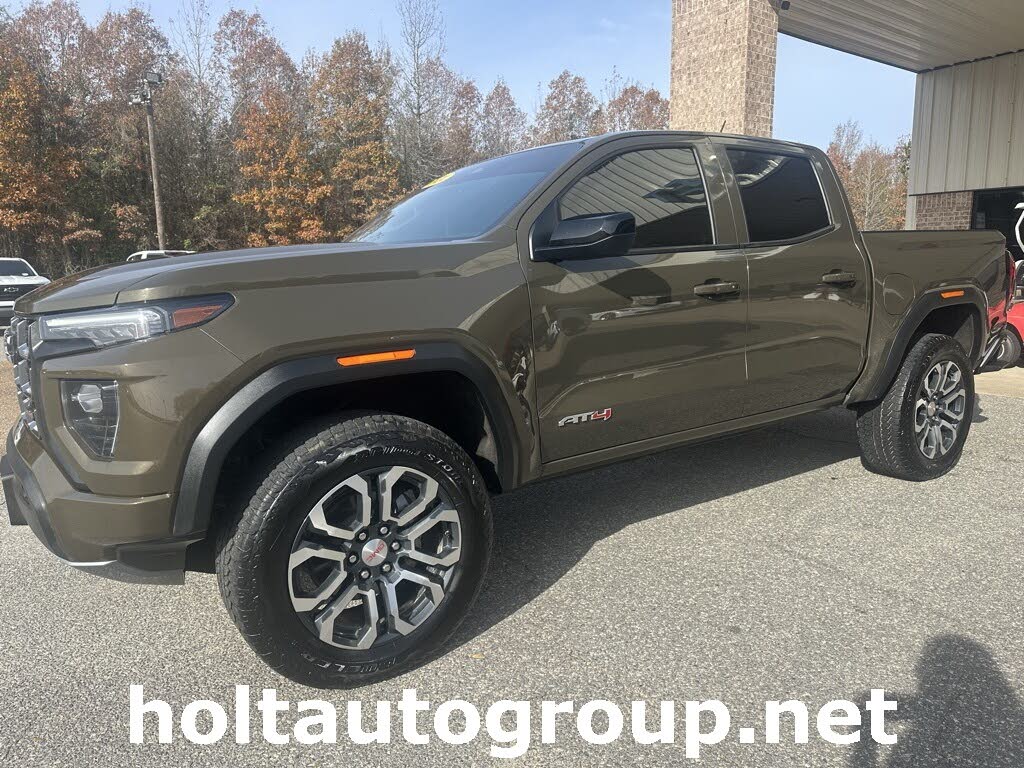 2024 GMC Canyon AT4 Crew Cab 4WD