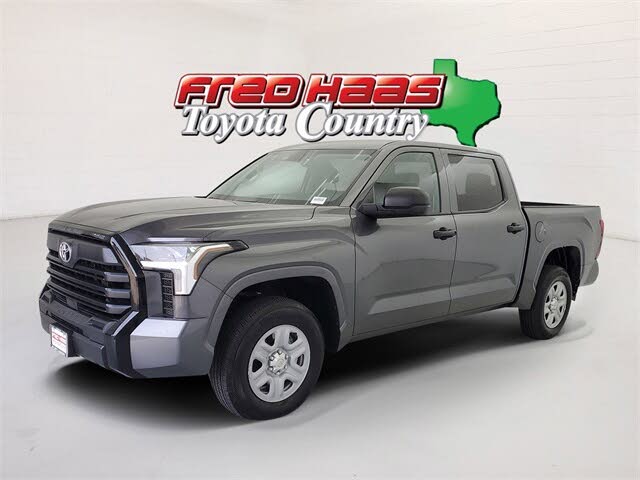 2024 Toyota Tundra SR CrewMax Cab 4WD