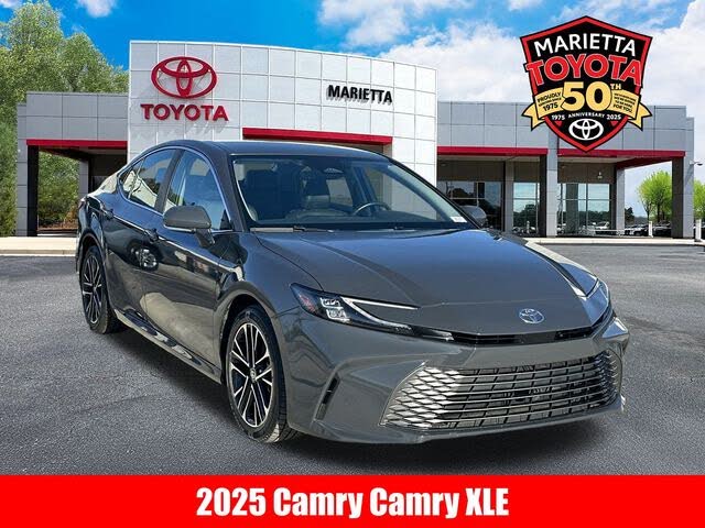 2025 Toyota Camry XLE FWD