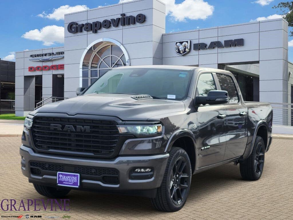 2026 RAM 1500 Laramie Crew Cab 4WD