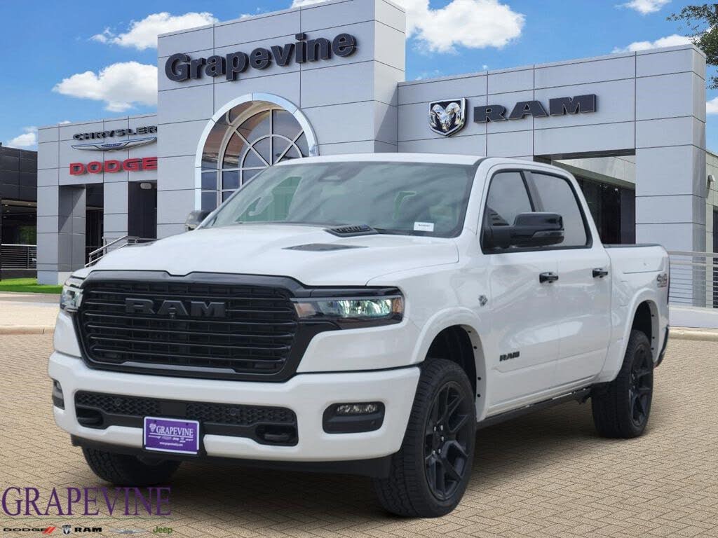2026 RAM 1500 Laramie Crew Cab 4WD