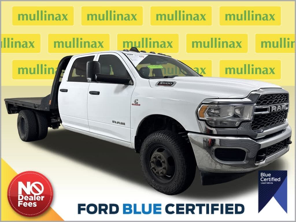 2022 RAM 3500 Chassis Tradesman Crew Cab DRW 4WD