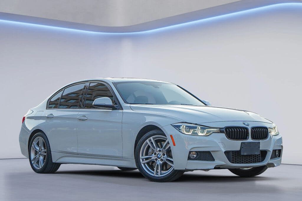 2018 BMW 3 Series 330i Sedan RWD