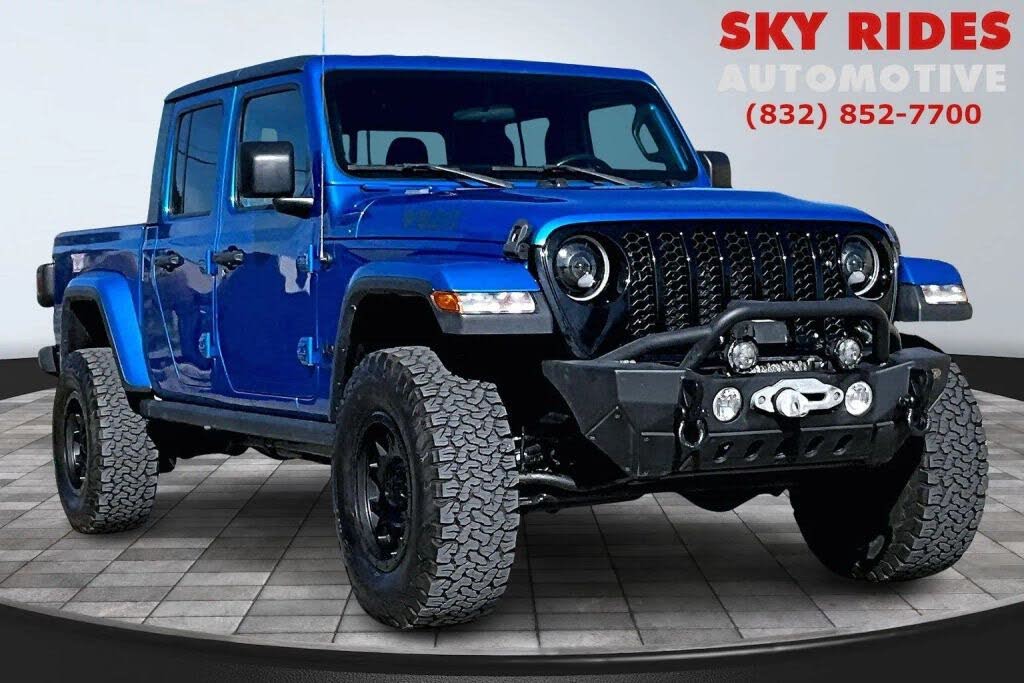 2021 Jeep Gladiator Willys Crew Cab 4WD