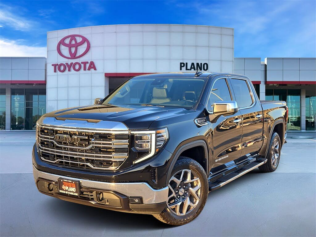 2023 GMC Sierra 1500 SLT Crew Cab 4WD