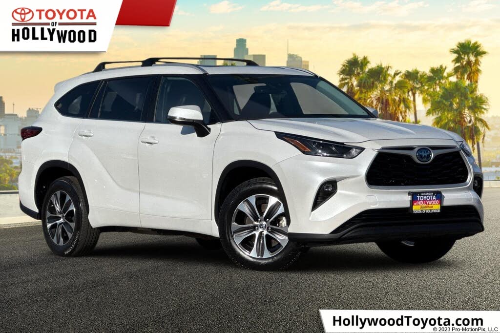 2023 Toyota Highlander Hybrid XLE FWD