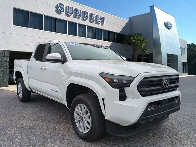 2024 Toyota Tacoma SR5 Double Cab 4WD