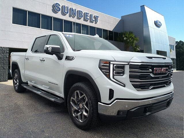 2025 GMC Sierra 1500 SLT Crew Cab 4WD