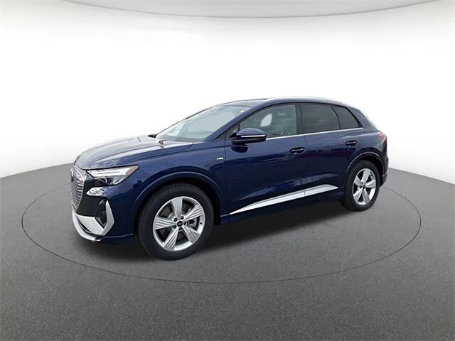 2026 Audi Q4 e-tron quattro Premium 55