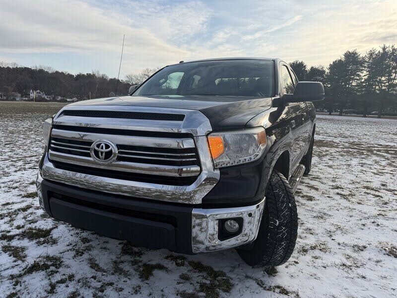 2016 Toyota Tundra SR Double Cab 5.7L 4WD