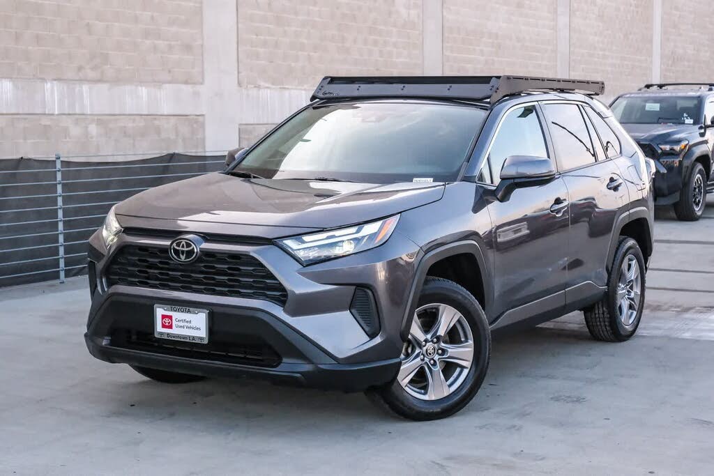 2022 Toyota RAV4 XLE FWD