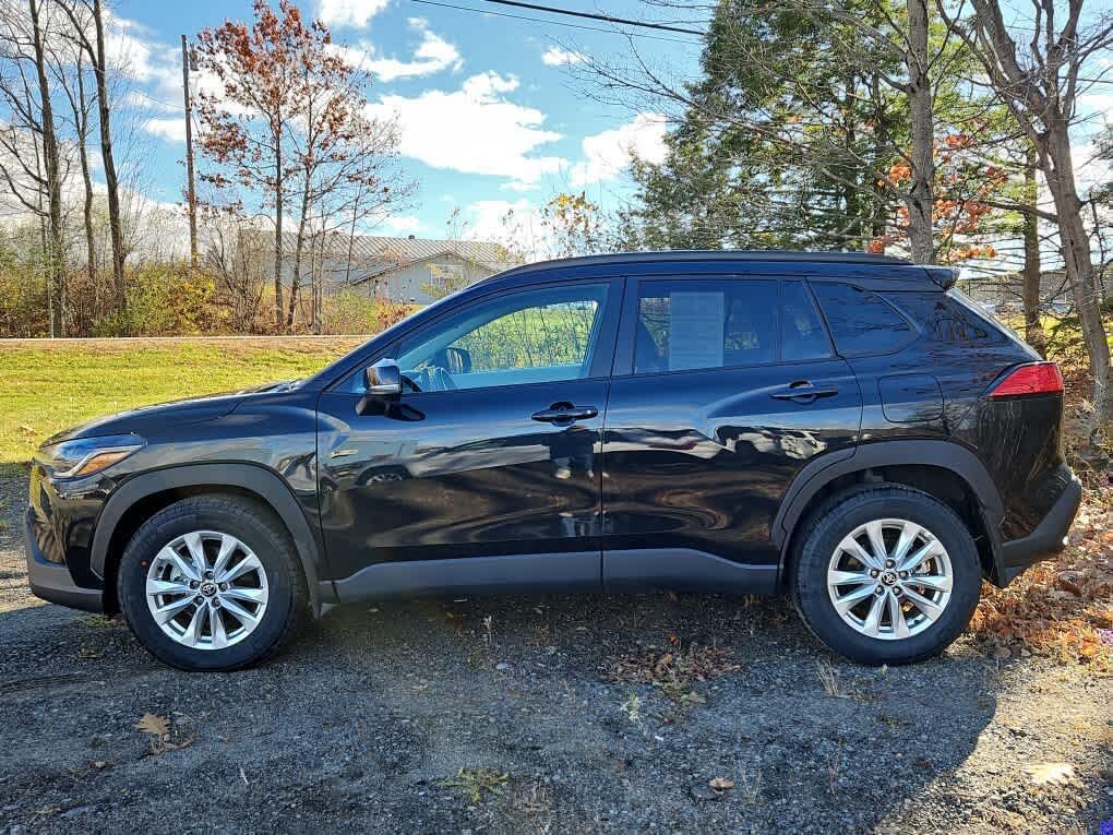 2024 Toyota Corolla Cross LE AWD