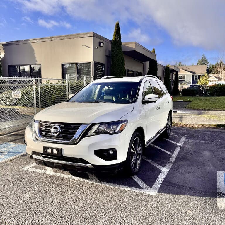 2017 Nissan Pathfinder Platinum 4WD