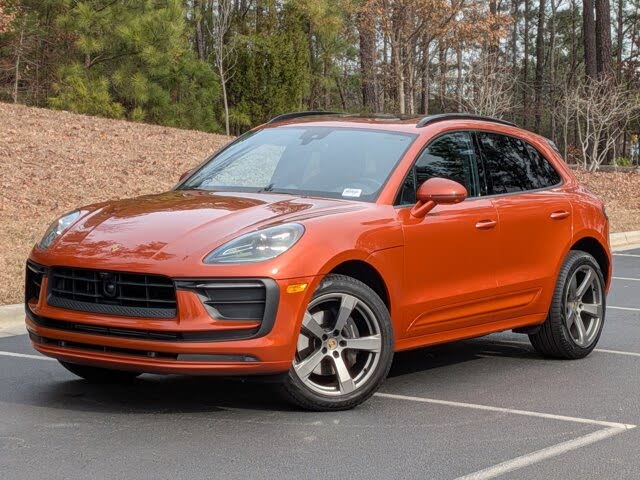 2025 Porsche Macan AWD