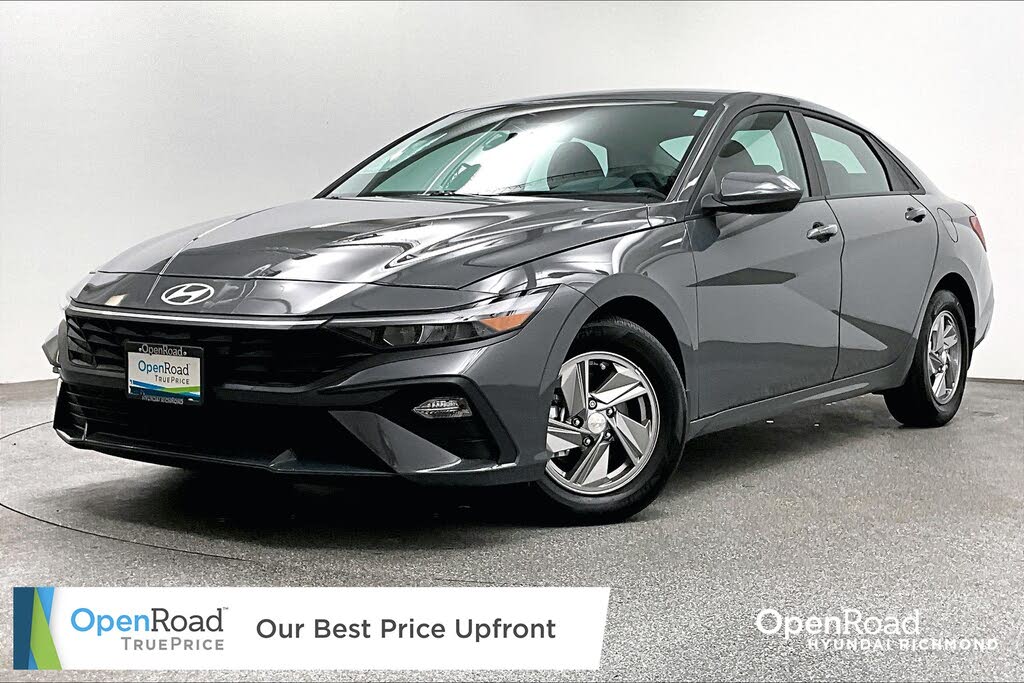 Hyundai Elantra Essential FWD 2025