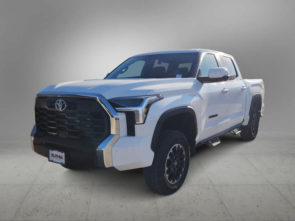 2026 Toyota Tundra SR5 CrewMax Cab 4WD