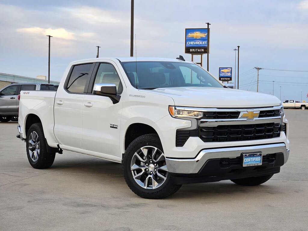 2026 Chevrolet Silverado 1500 LT Crew Cab 4WD