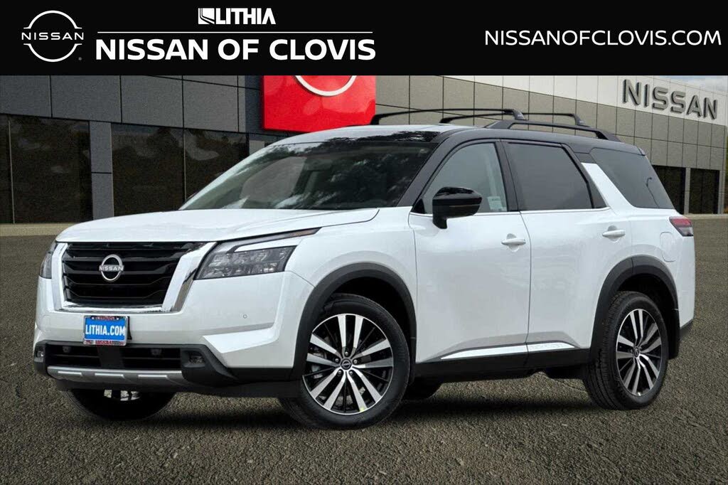 2025 Nissan Pathfinder Platinum 4WD