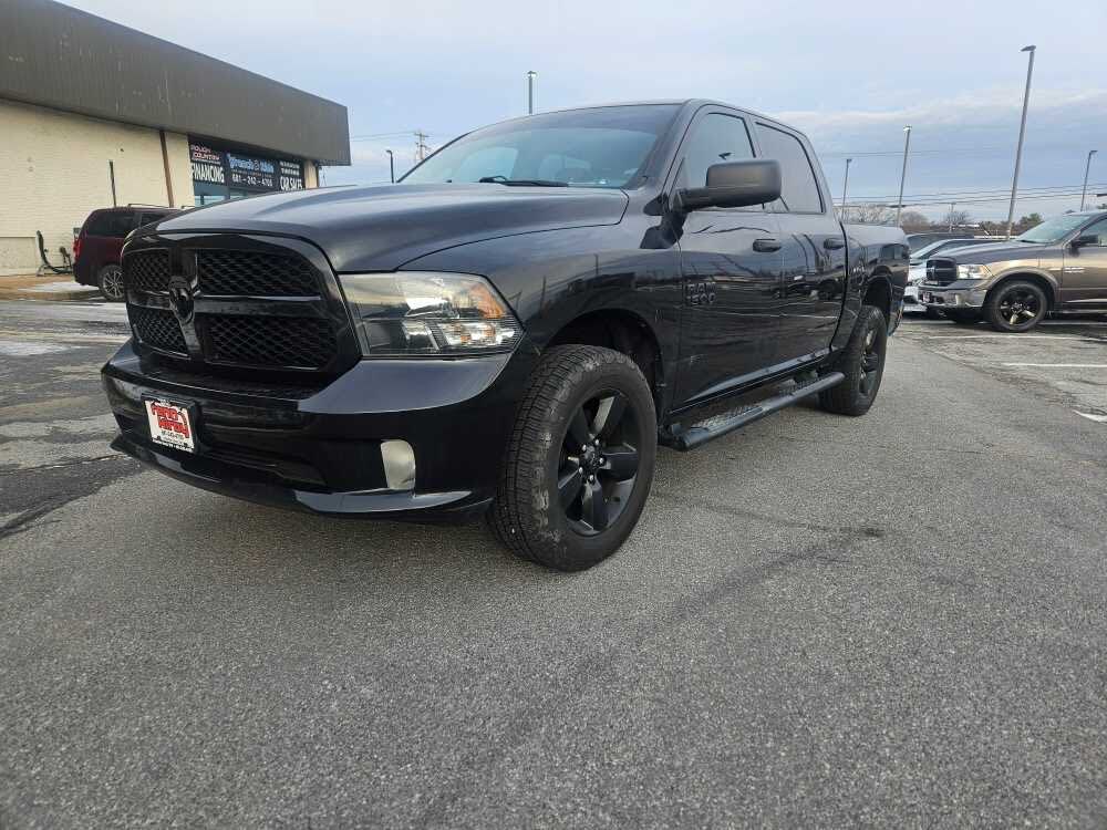 2018 RAM 1500 Express Crew Cab 4WD