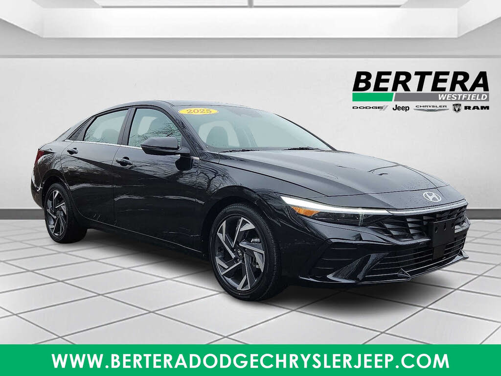 2025 Hyundai Elantra Limited FWD