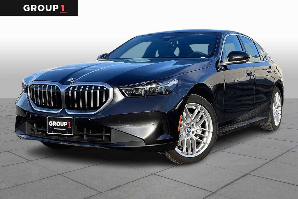2025 BMW 5 Series 530i xDrive