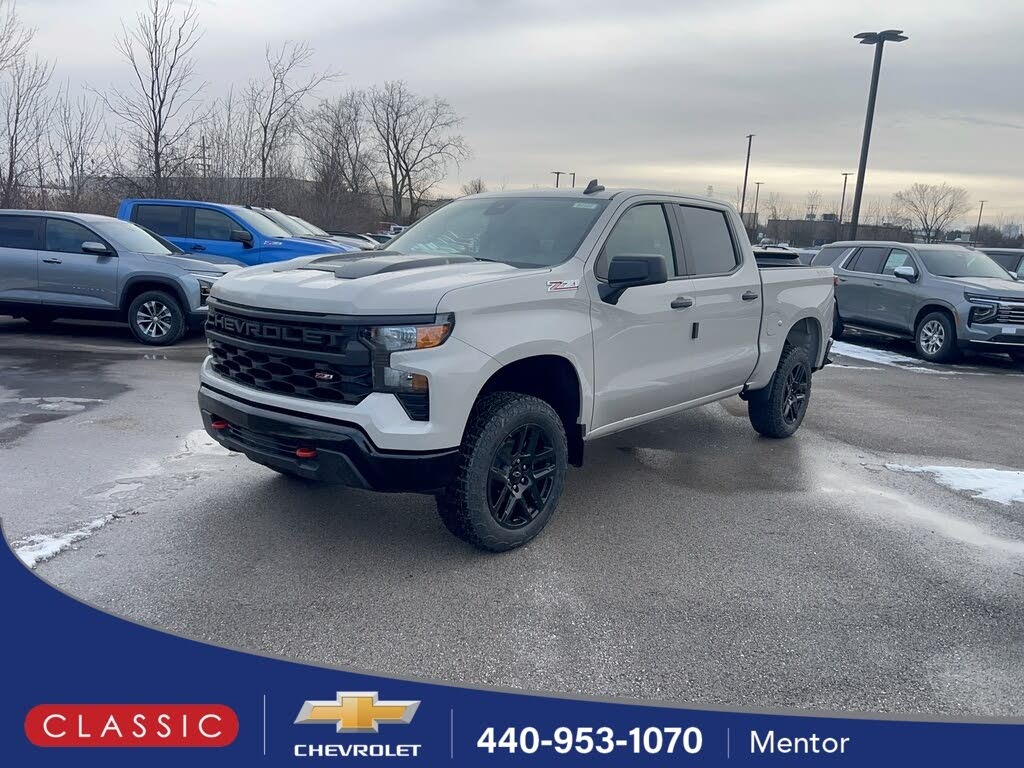 2026 Chevrolet Silverado 1500 Custom Trail Boss Crew Cab 4WD