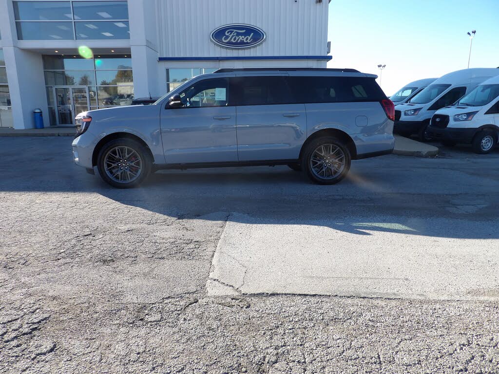 2025 Ford Expedition MAX Platinum 4WD