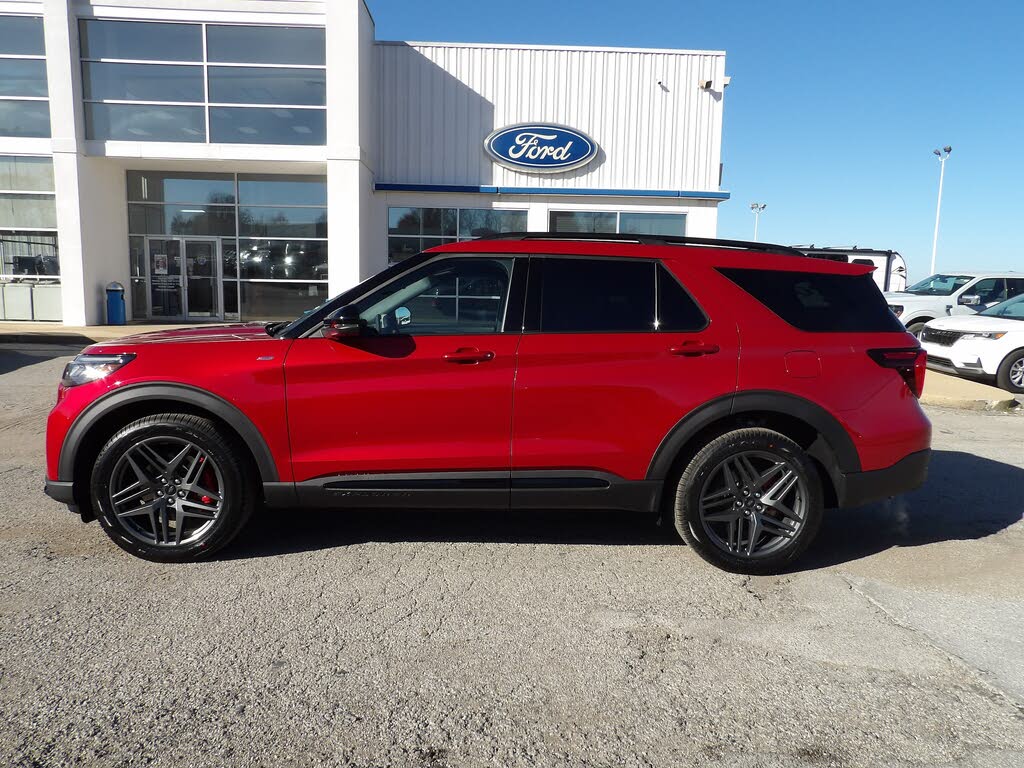 2026 Ford Explorer ST-Line AWD
