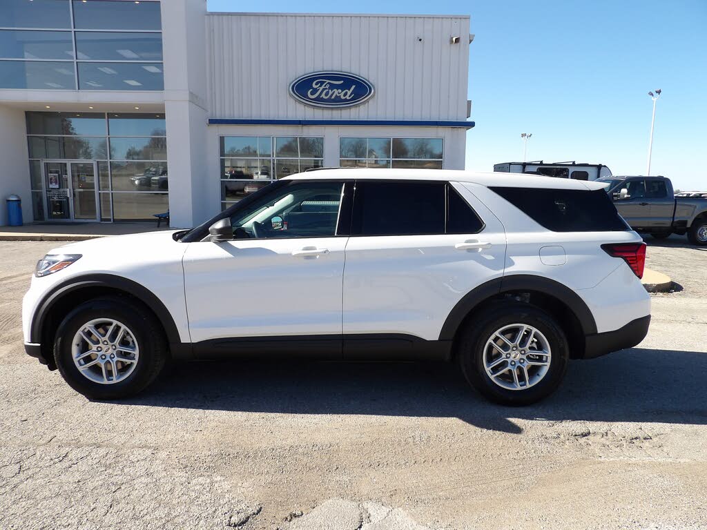 2026 Ford Explorer Active AWD