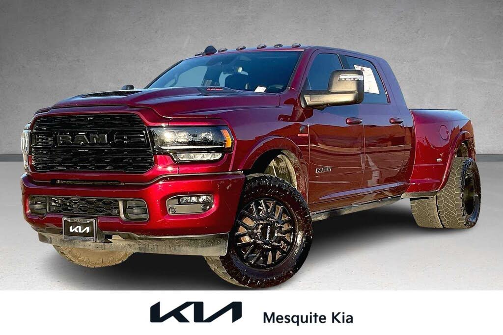 2024 RAM 3500 Limited Mega Cab DRW 4WD