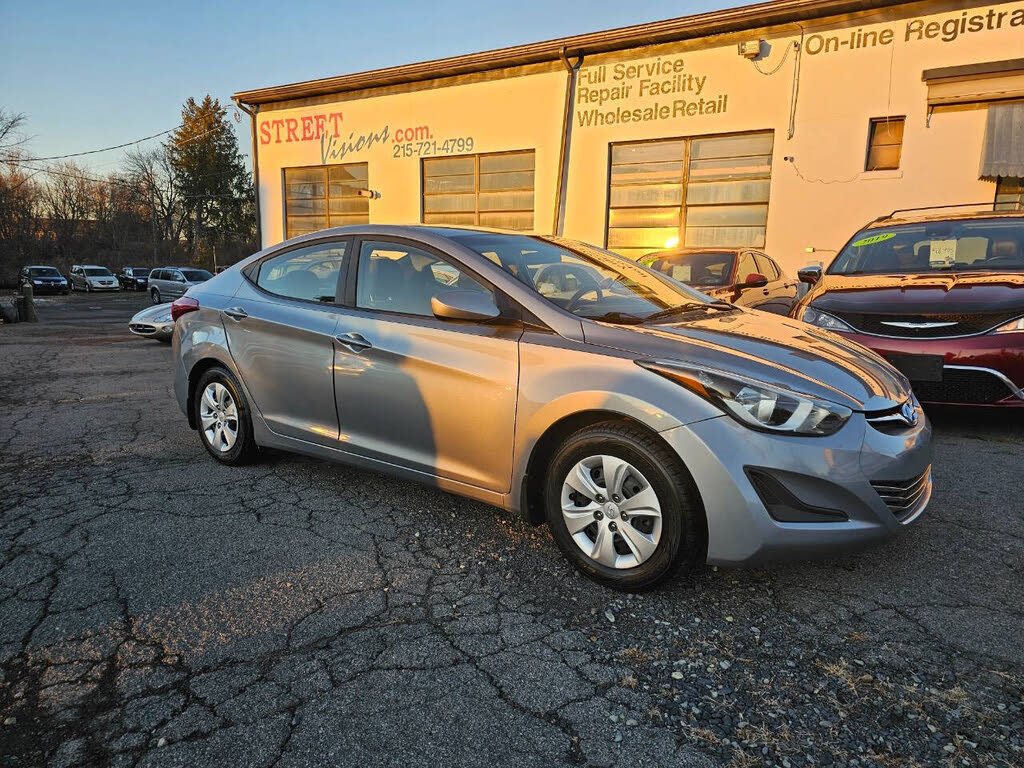 2016 Hyundai Elantra SE FWD