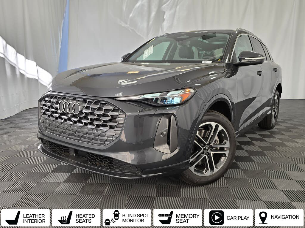 2025 Audi Q5 quattro Premium 40 TFSI